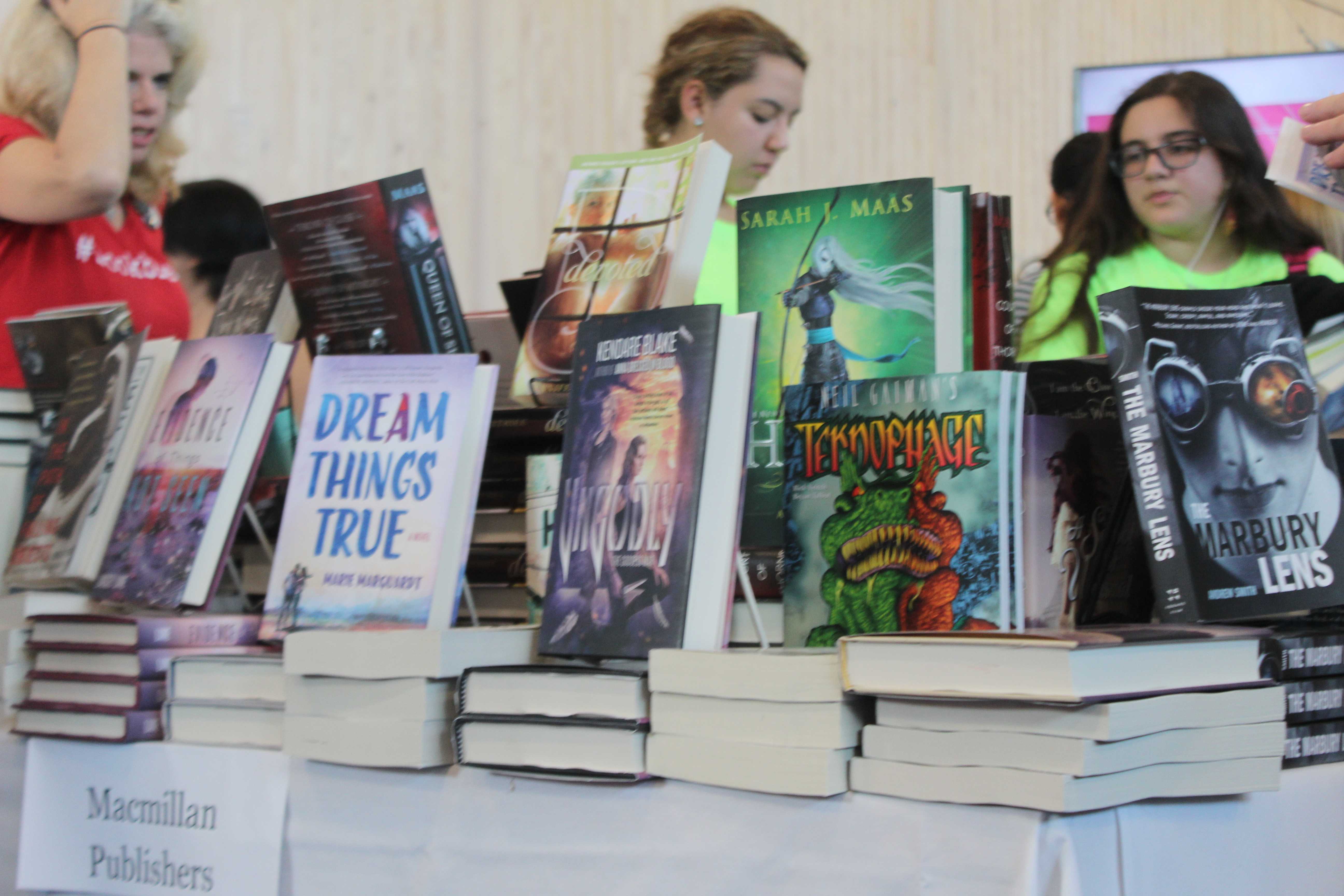 Students+Attend+Texas+Teen+Book+Festival