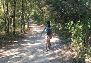 Fiona Lin '18 Hikes to Raise Money for Veterans