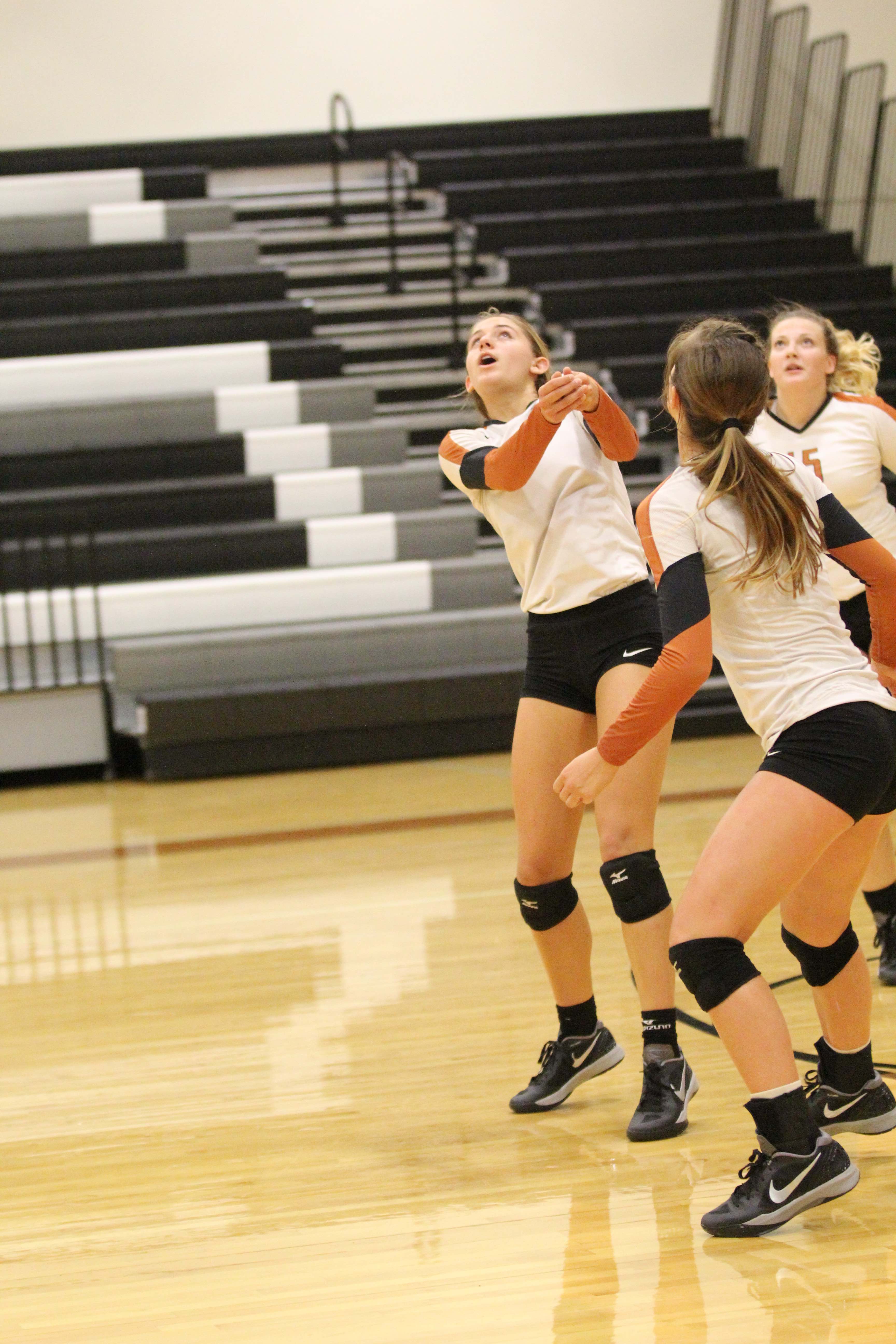 GALLERY: Varsity Volleyball Wins First District Match Against Pflugerville