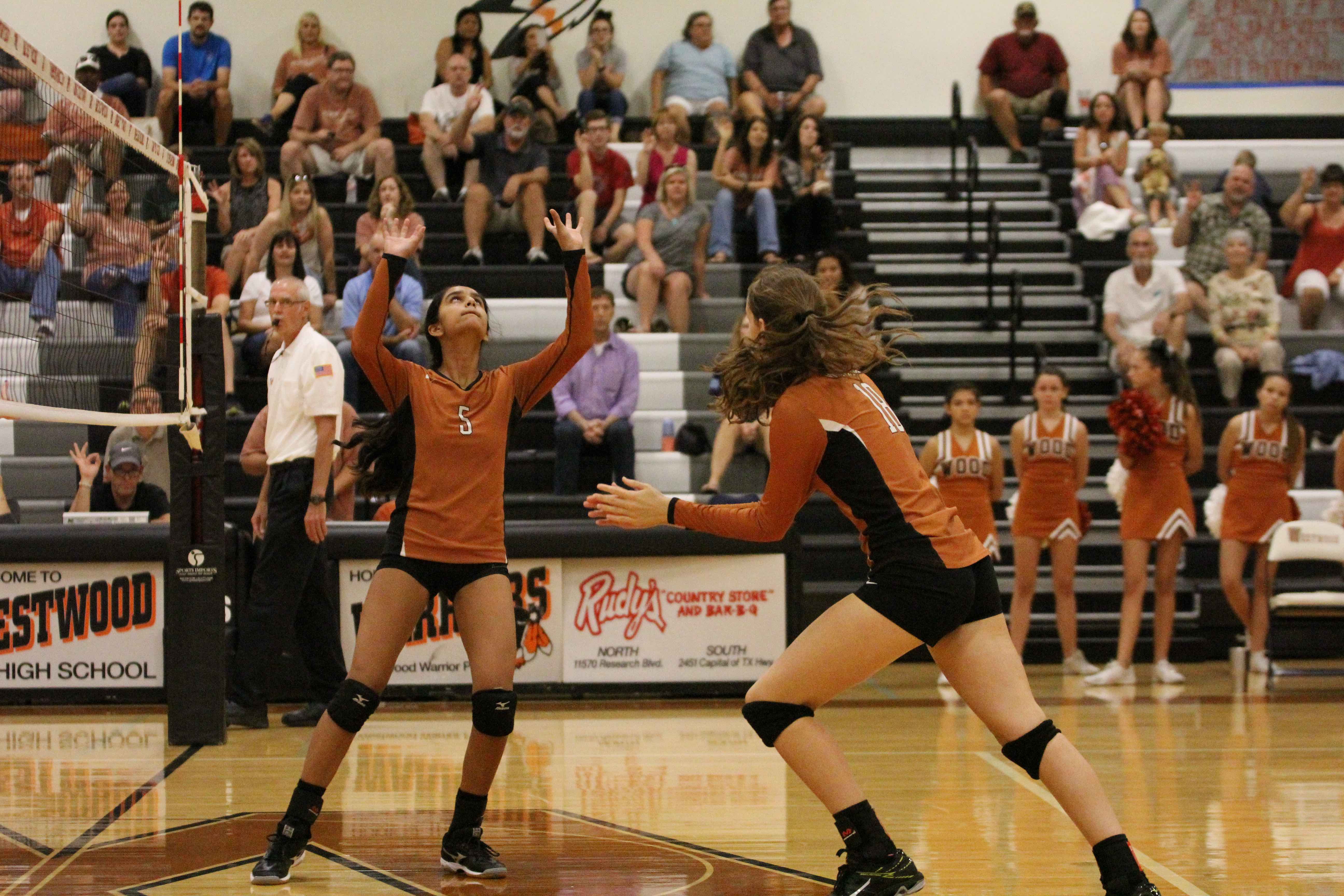 GALLERY: JV Orange Volleyball Wins Two of Three Sets Against Stony Point