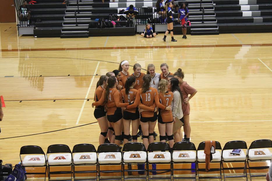 JV Orange Volleyball Defeats Pflugerville