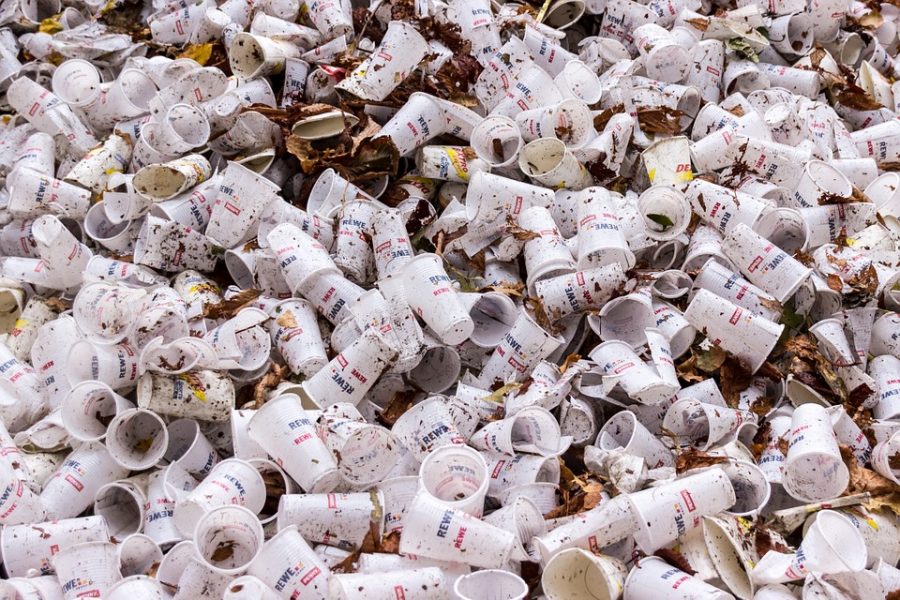 According to ASEF (The French Association of Health and Environment), over 150 plastic cups are thrown away every second - 4.73 billion each year.