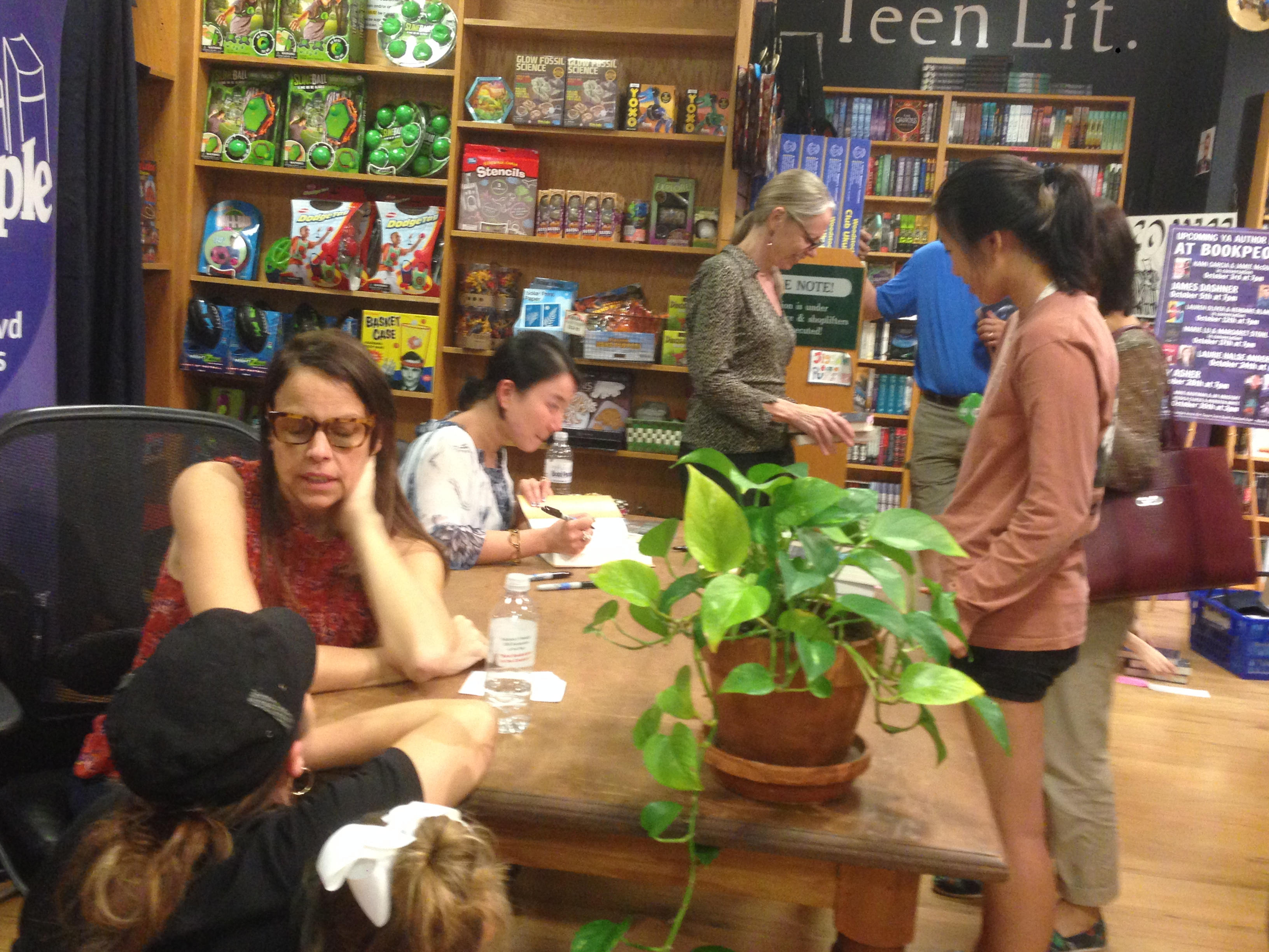 Marie+Lu+and+Margaret+Stohl+Hold+Event+at+Book+People