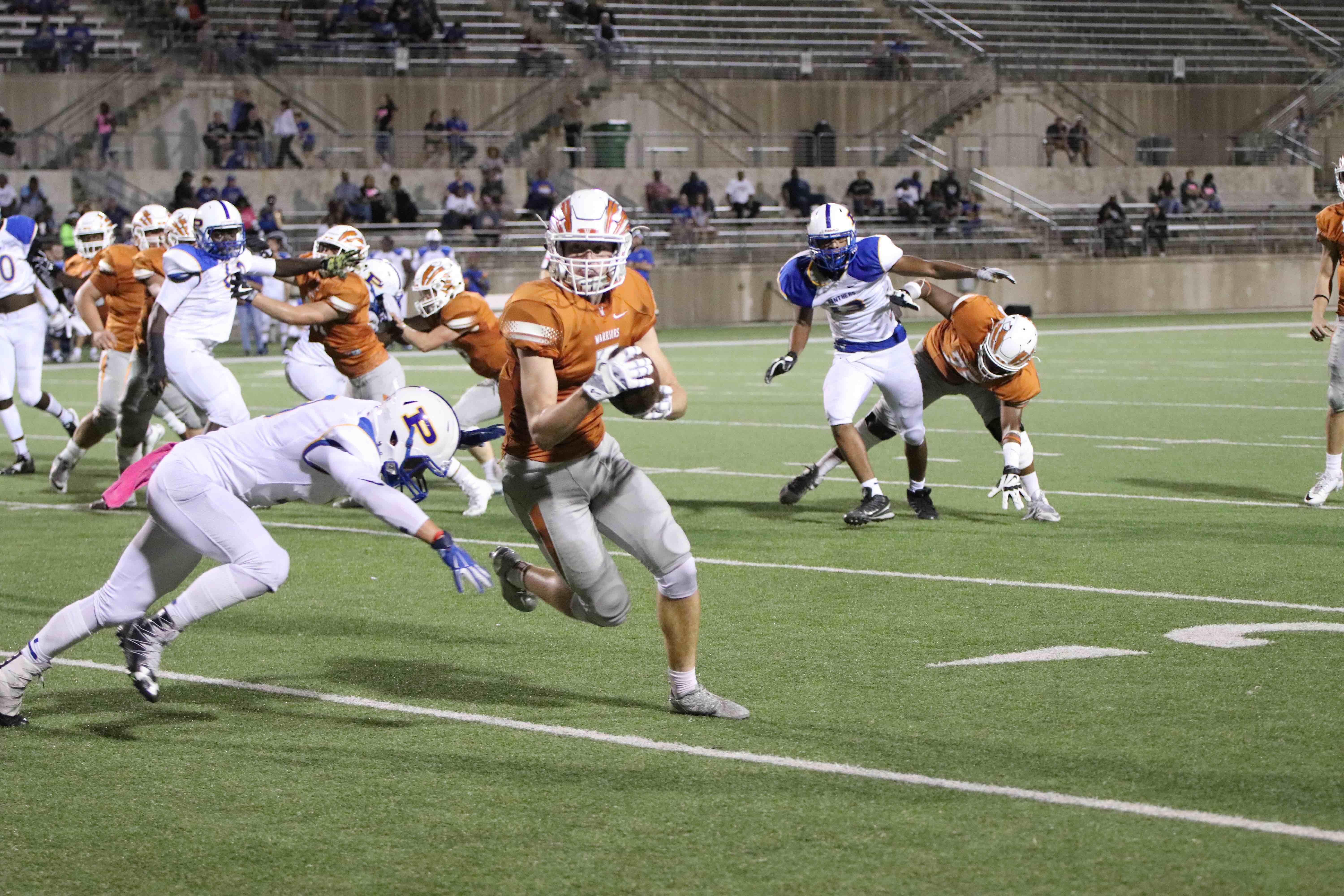 Varsity+Football+Vanquishes+the+Pflugerville+Panthers+35-24