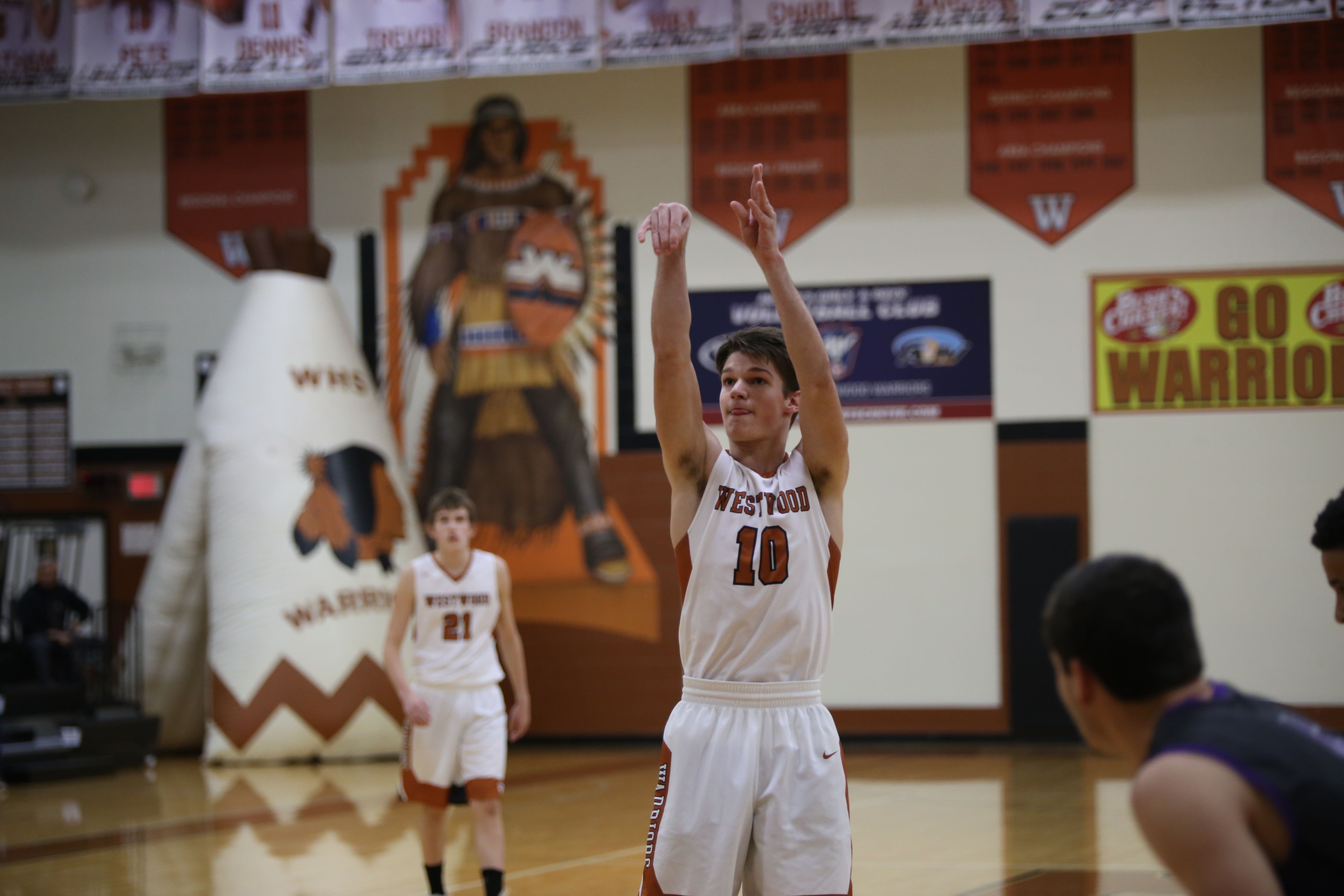 GALLERY: Varsity Boys' Basketball Falls to Cedar Ridge 39-53