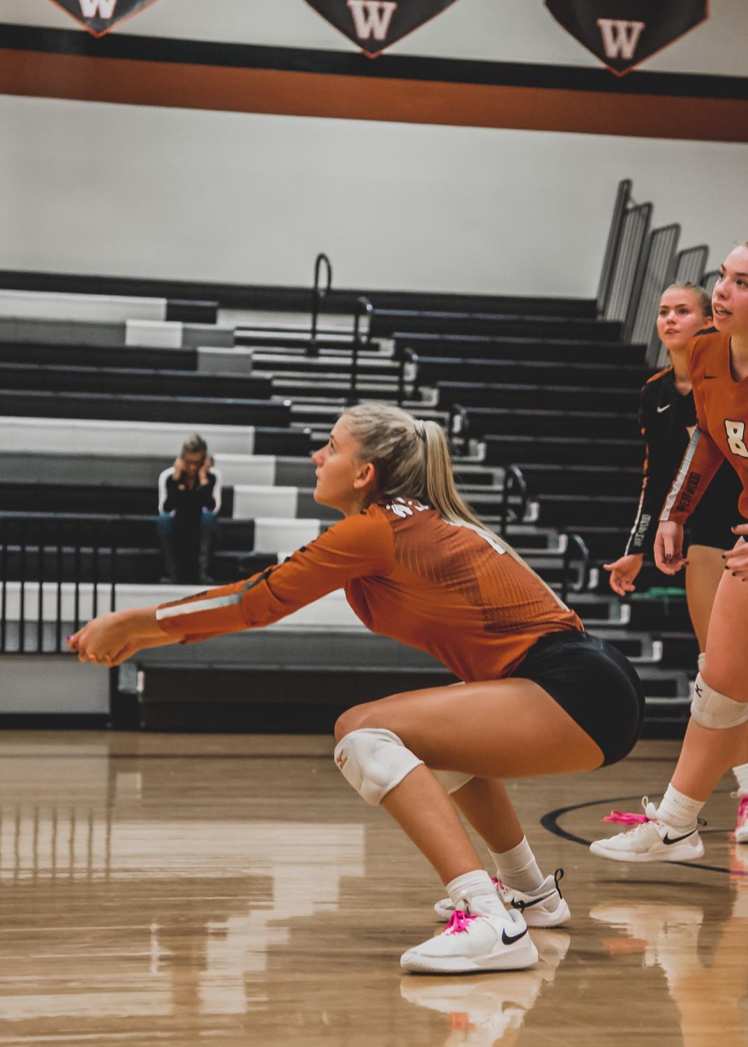 Varsity+Volleyball+Falls+To+Vandegrift+3-0+on+Parent+Night%2C+Homecoming+Game