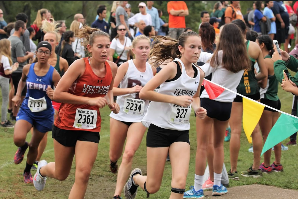 Varsity+Cross+Country+Races+at+Statewide+McNeil+Invite