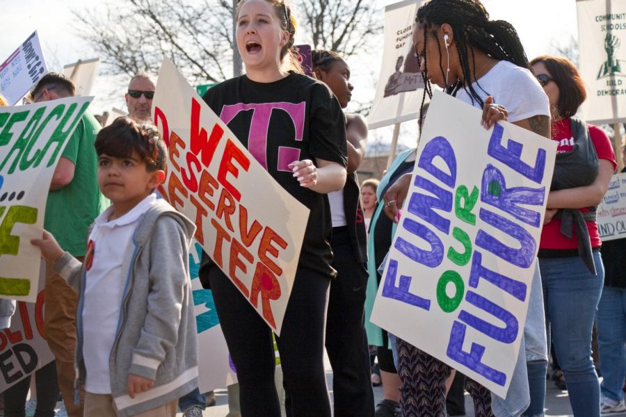 Milwaukee Public School Teachers and supporters picket outside Milwaukee Public Schools Administration Building