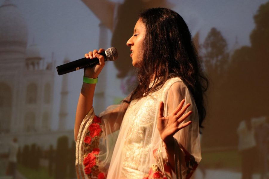 Sejal Jain 20 sings a song in 26 different languages.