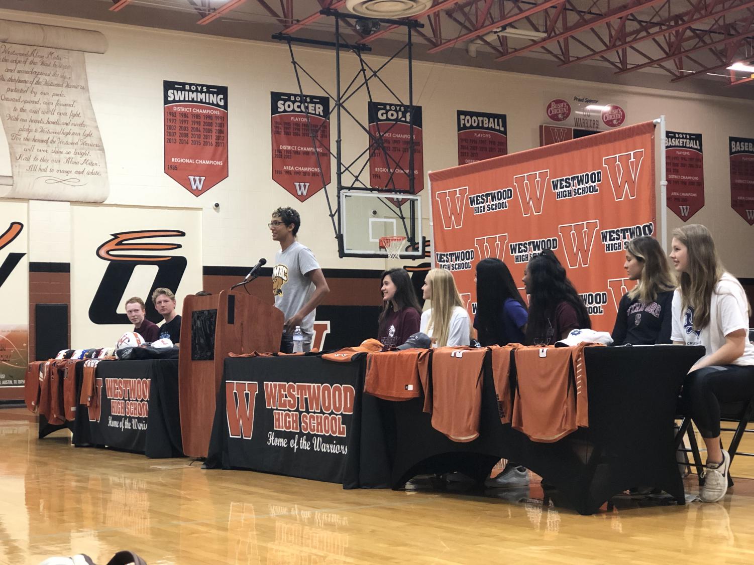 Student-Athletes+Sign+NLIs+on+National+Signing+Day