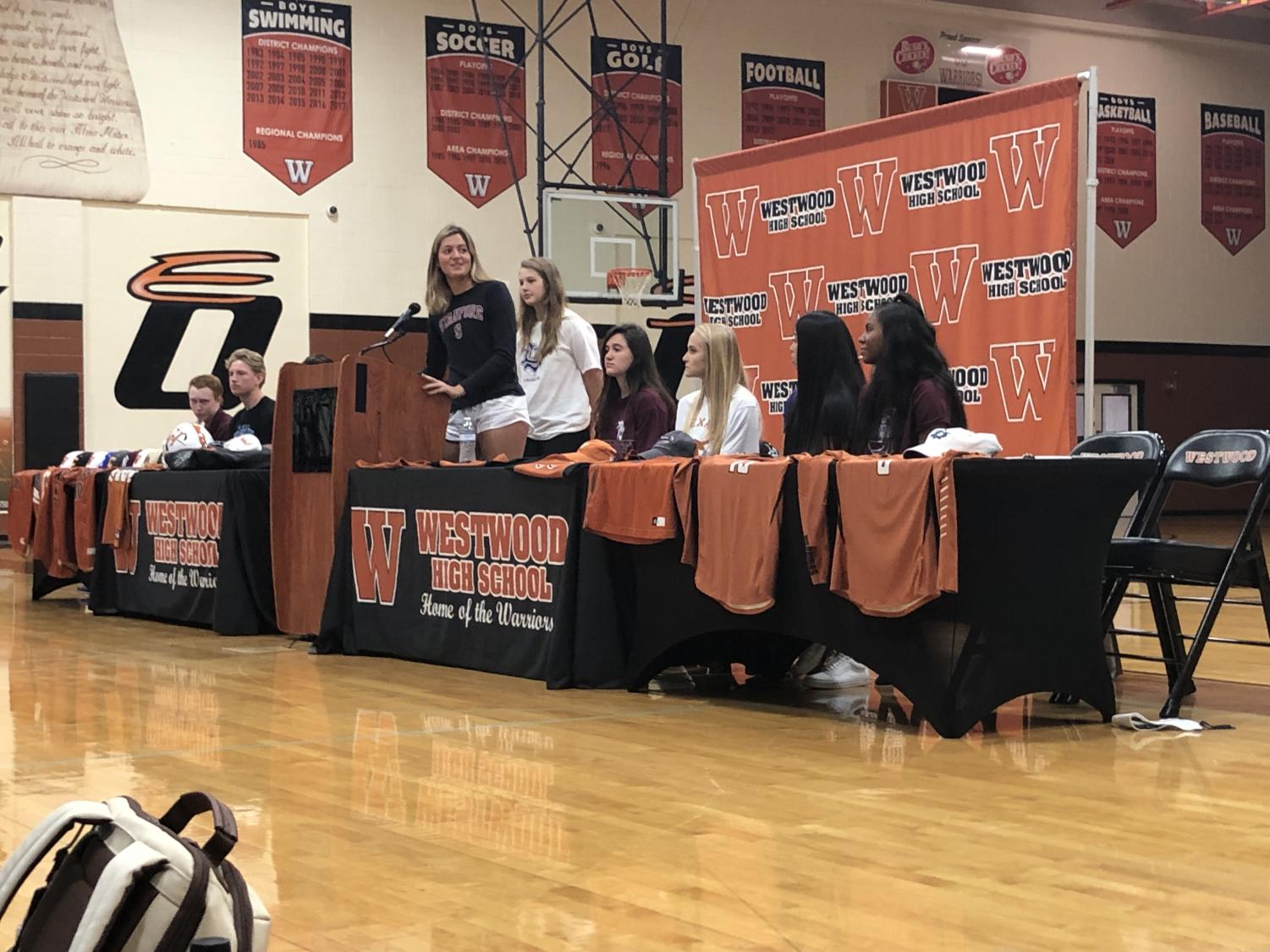 Student-Athletes+Sign+NLIs+on+National+Signing+Day