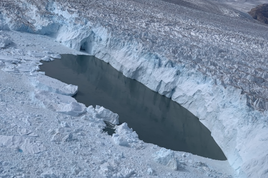 Icelandic+Glacier+Melts+Due+to+Climate+Change
