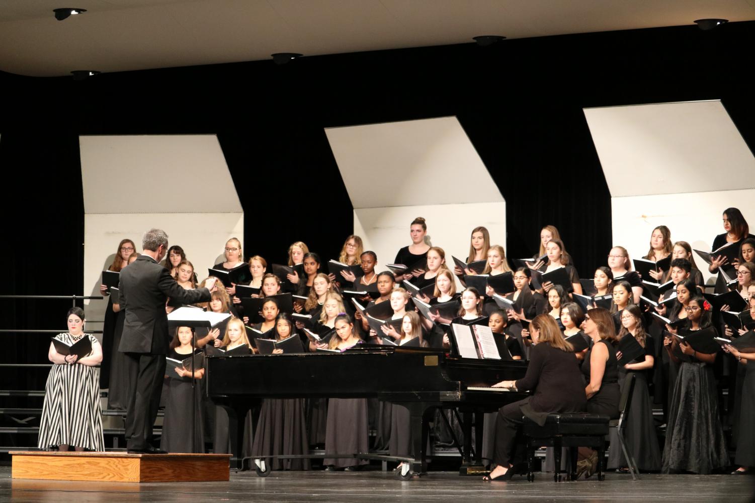 Choir+Performs+at+Region+Clinic+and+Concert