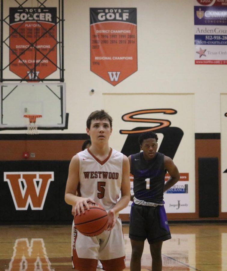 After getting fouled by an opponent, Karsten Bresser 22 shoots two free throws. Both shots were successful, adding points to the Warriors score. 