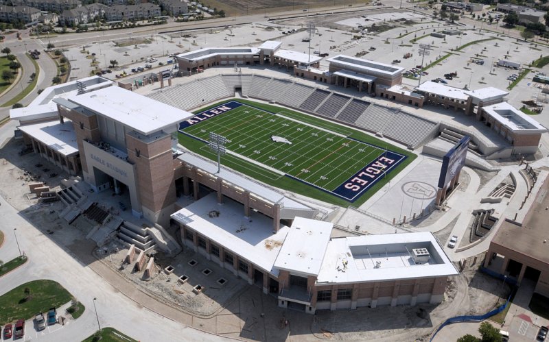 Along with the new plan for the upcoming athletics season, the Texas University Interscholastic League (UIL) released some guidelines that schools across Texas must follow. As part of the new rules issued, stadiums, such as Eagle Stadium in Allen, will be limited to 50% capacity. 
