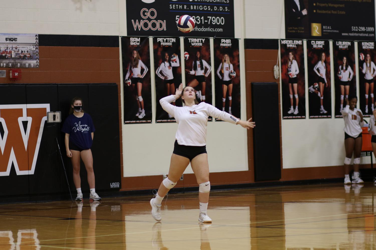 GALLERY%3A+Varsity+Volleyball+Nabs+Victory+over+Hutto+in+Three+Sets