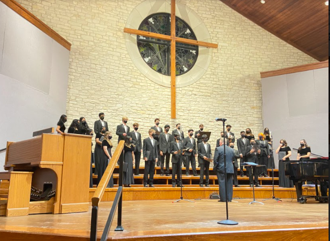 Varsity choir, or Chamber Choir, brought the house down with their closing performance. The choir performed The Last Words of David by Randall Thompson, Sing Me to Heaven by Daniel Gawthrop, and When the Earth Stands Still by Don MacDonald.