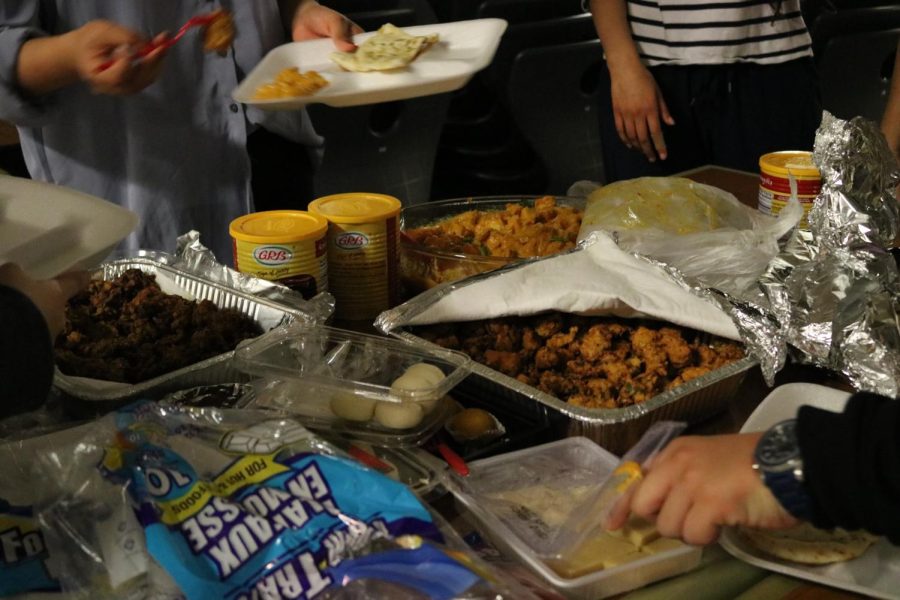 A variety of Indian food was available for the attendees on a first-come-first-serve basis. This gave the students an opportunity to bond and learn about  other cultures.