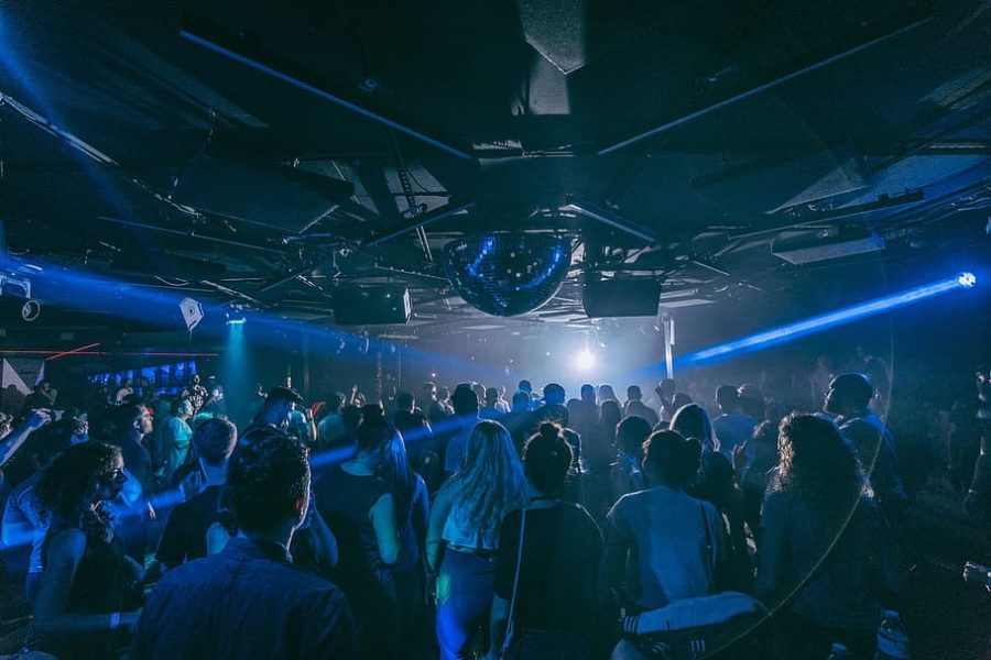 Several women are being targeted with contaminated needles in public nightclubs. Such injections have occurred recently in various locations across the UK. 
Photo Courtesy of Piqsels