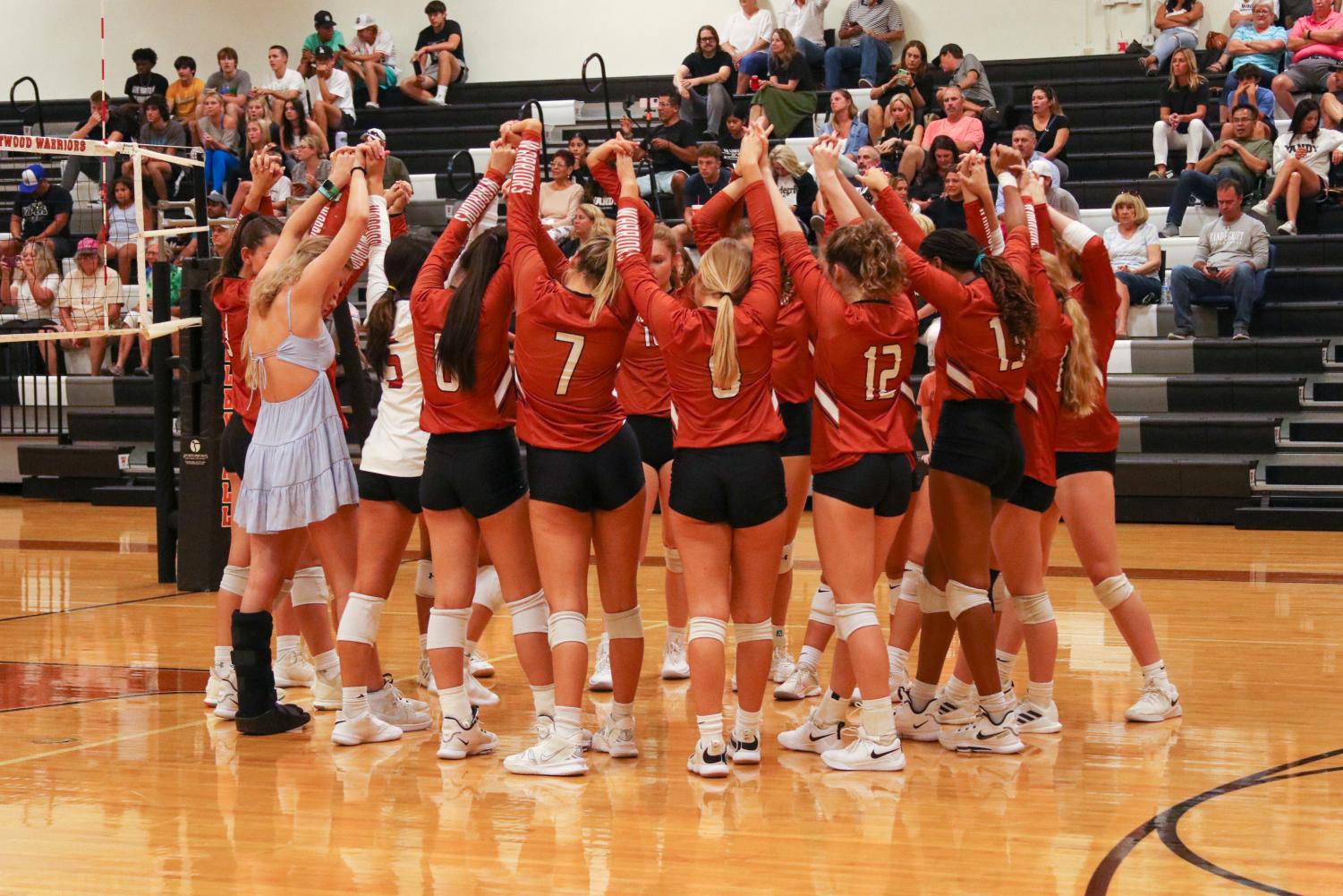 Varsity+Volleyball+Claims+Victory+Over+Vipers+in+District+Opener