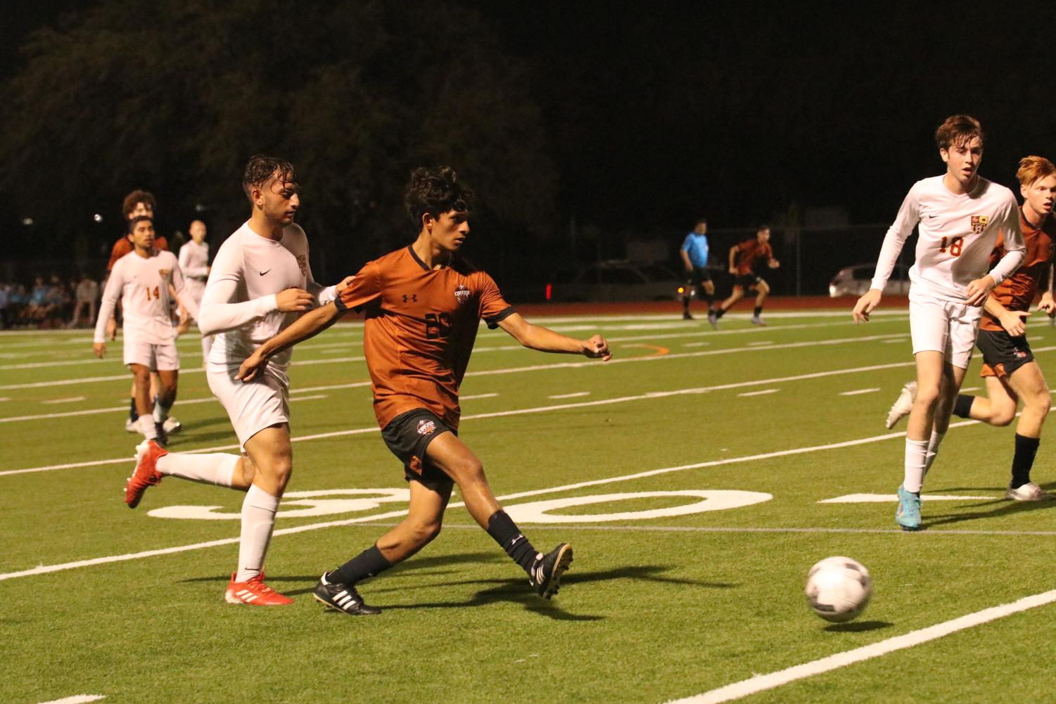 Feeling+Neutral%3A+Varsity+Boys+Soccer+Ties+Rouse+0-0+in+First+Scrimmage+of+Season