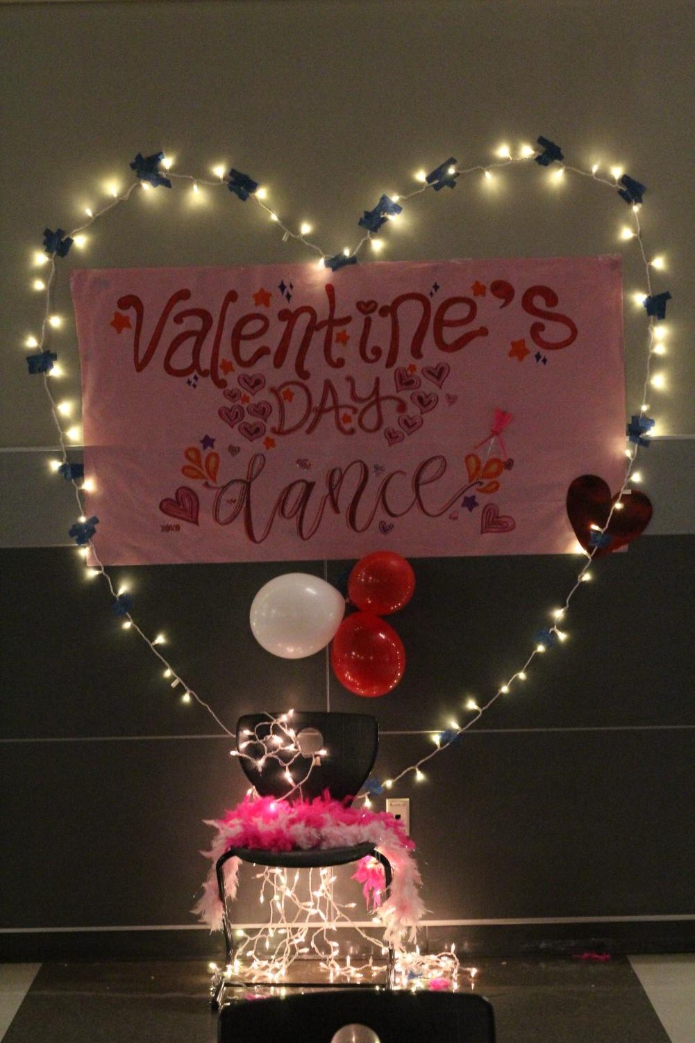 Student+Council+Holds+Annual+District+Valentines+Dance