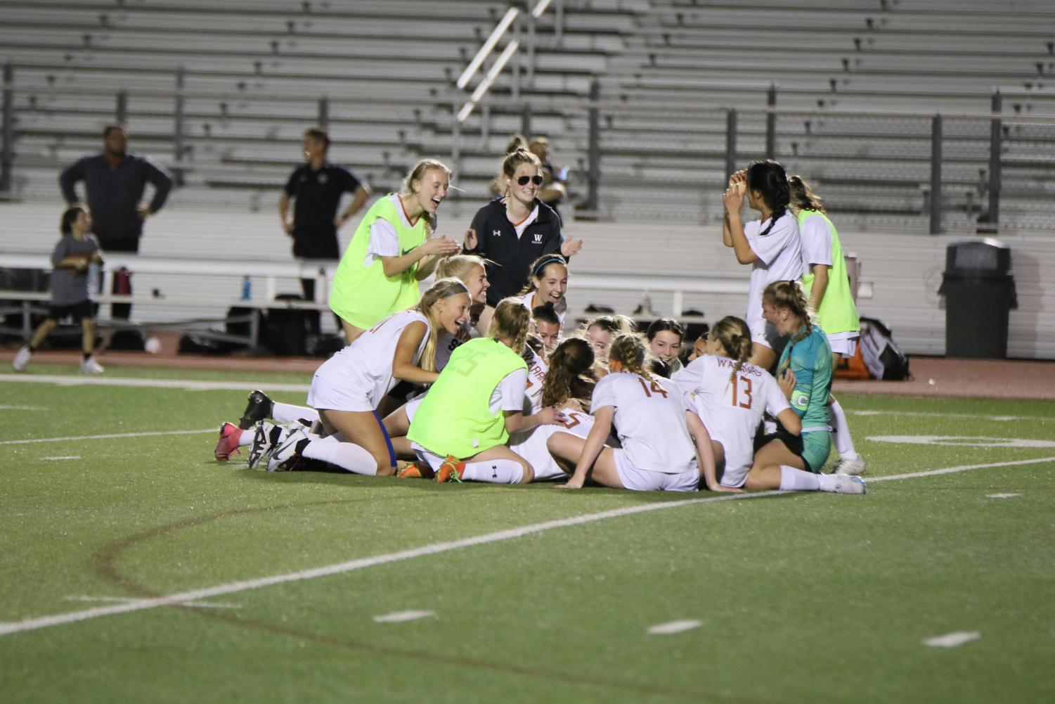 Varsity+Girls+Soccer+Advance+to+Round+Four+Playoffs+After+Dramatic+Showdown+Against+Vipers