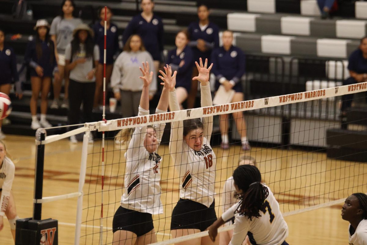 Kenzie McElroy 24 and Grace McCluskey 25 both jumped to block the other teams spike. The Lady Warriors has a very up and down game defensibly unable to fully control Stony Point.