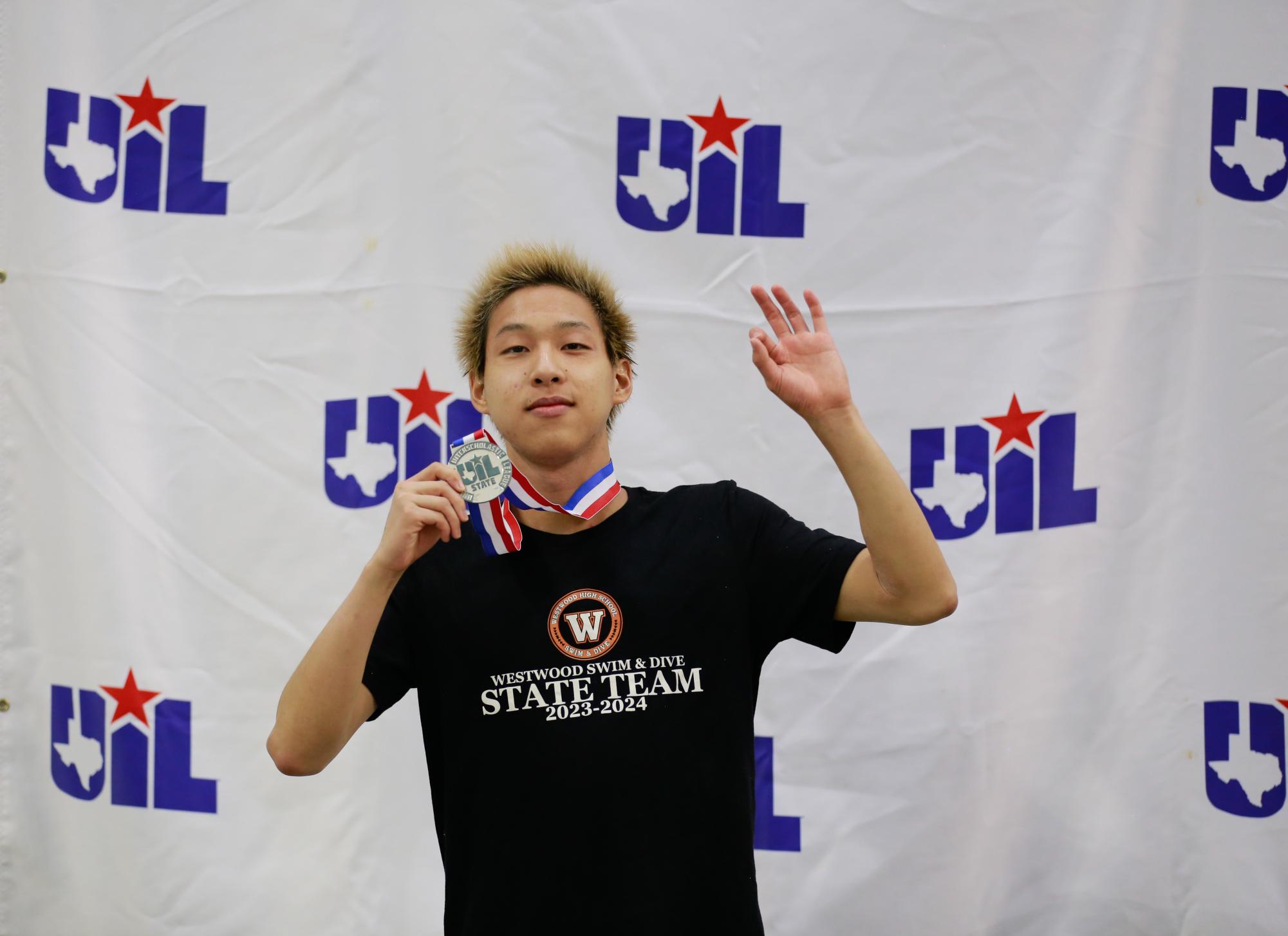 Swim+and+Dive+Ends+Season+at+State+UIL+Meet