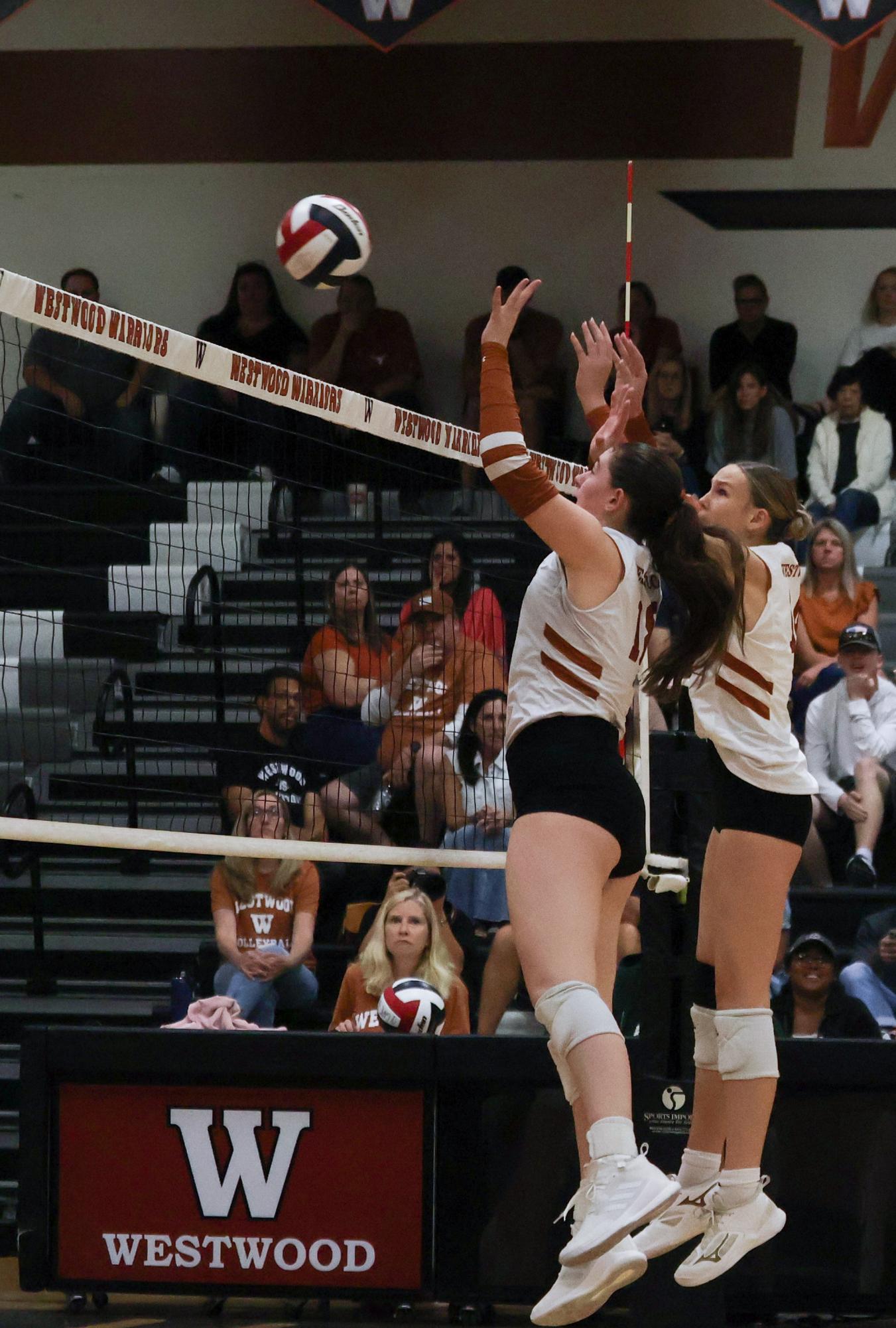 Varsity Volleyball Brings Home Loss to Round Rock