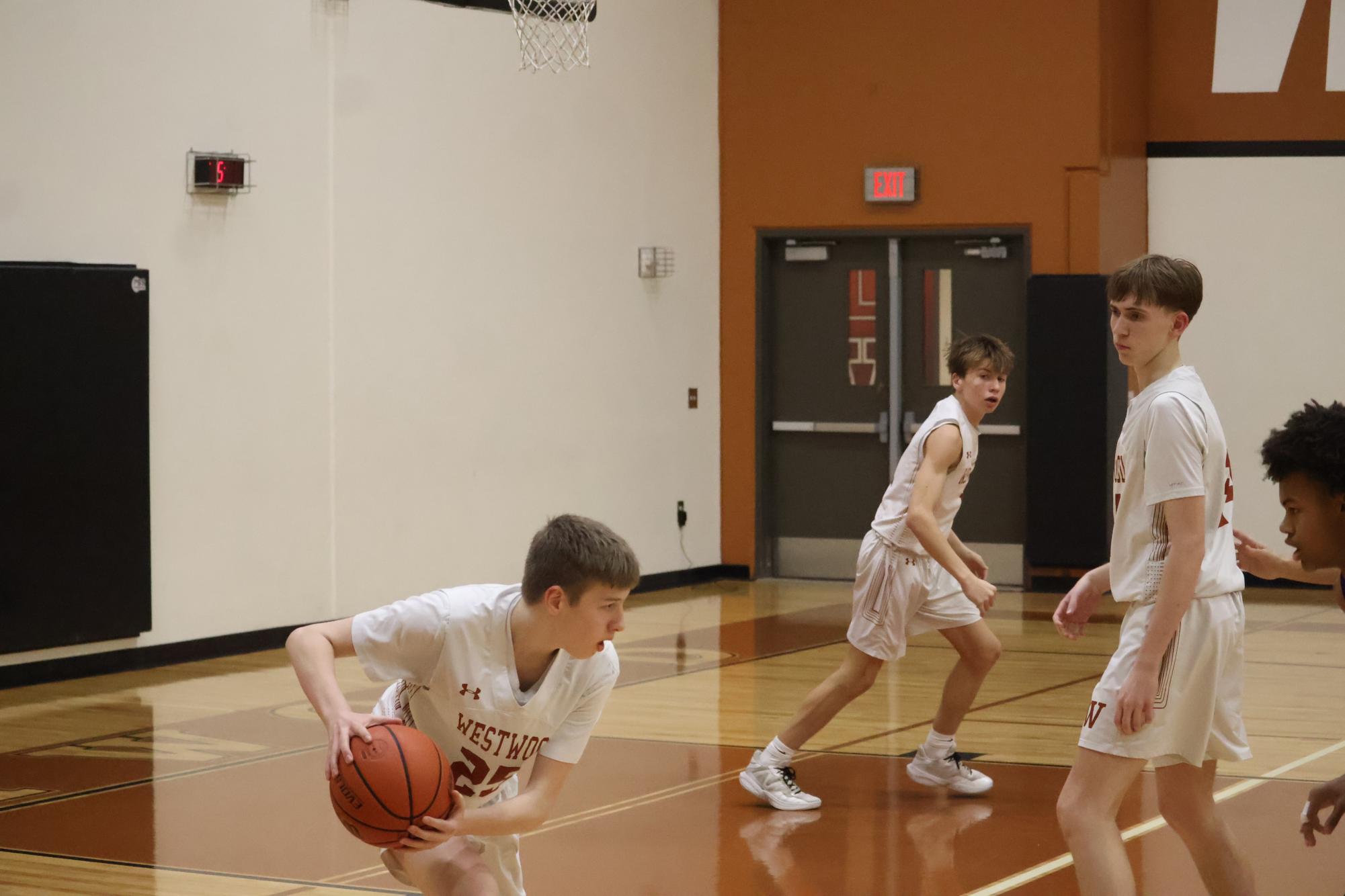 Freshman Orange Basketball Falters Against Cedar Ridge 53-47