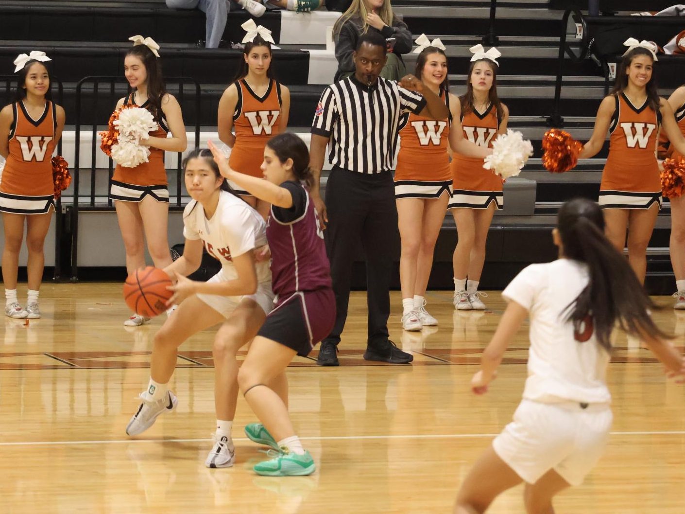 Varsity Girls Basketball Loses 52-22 to Round Rock on Senior Night