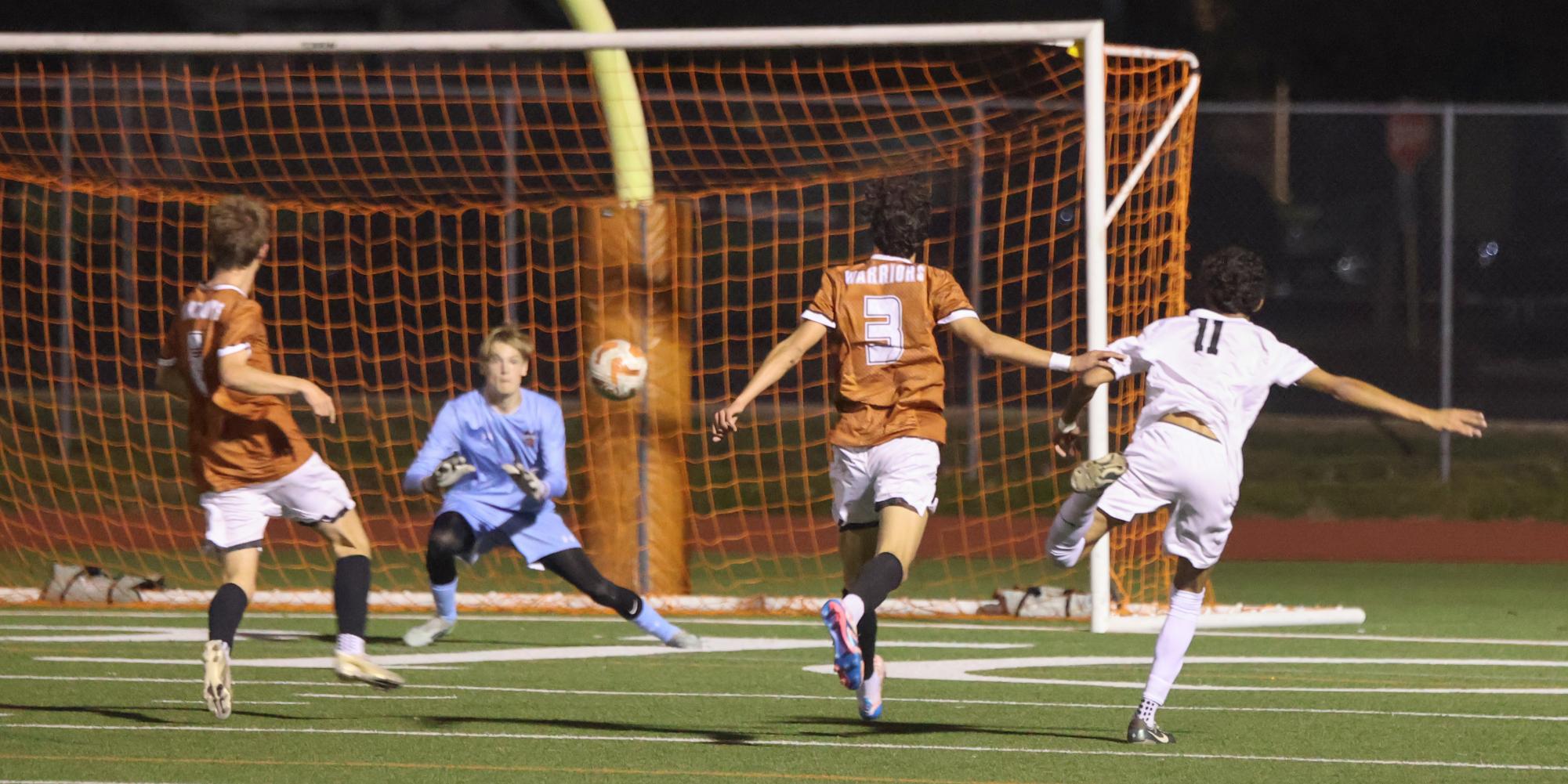 Varsity Boys Soccer Ends Winning Streak With Loss Against Vandegrift Vipers