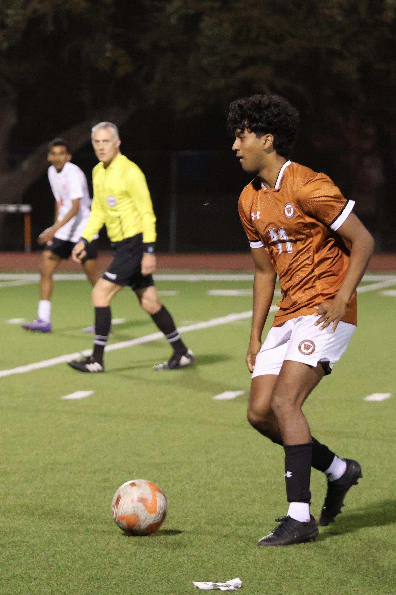 Varsity Boys Soccer Defeats Vista Ridge 4-3