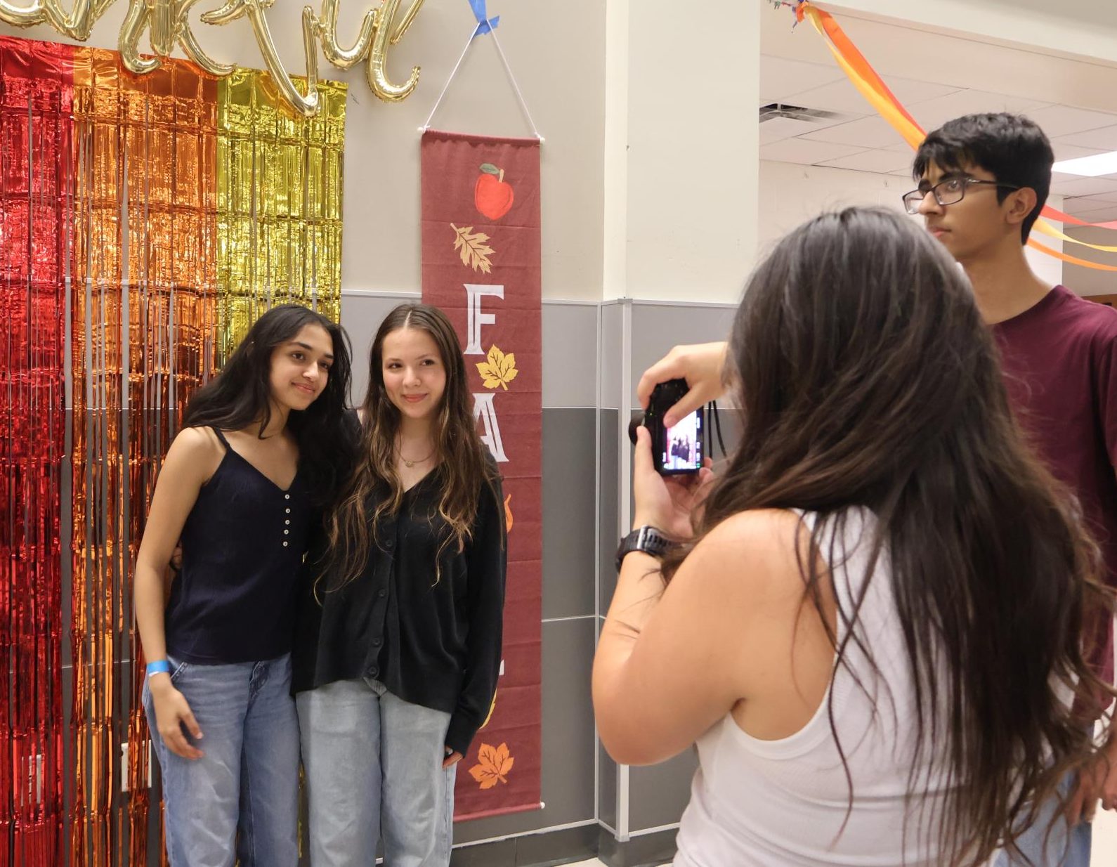 IB Students Foster Friendships at Grateful Gathering