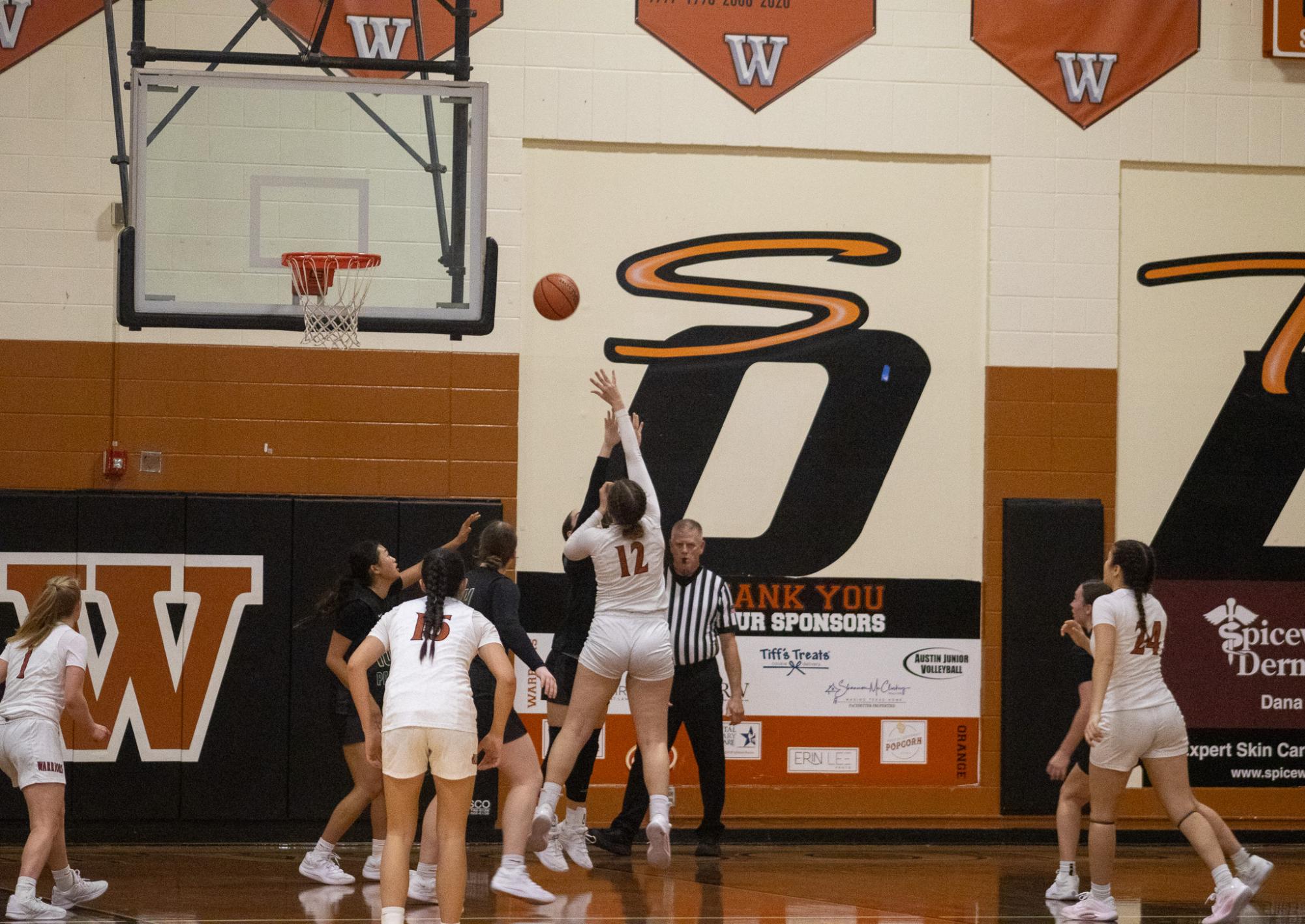 Varsity Girls Basketball Falls to Cedar Ridge 34-24 in Season Opener