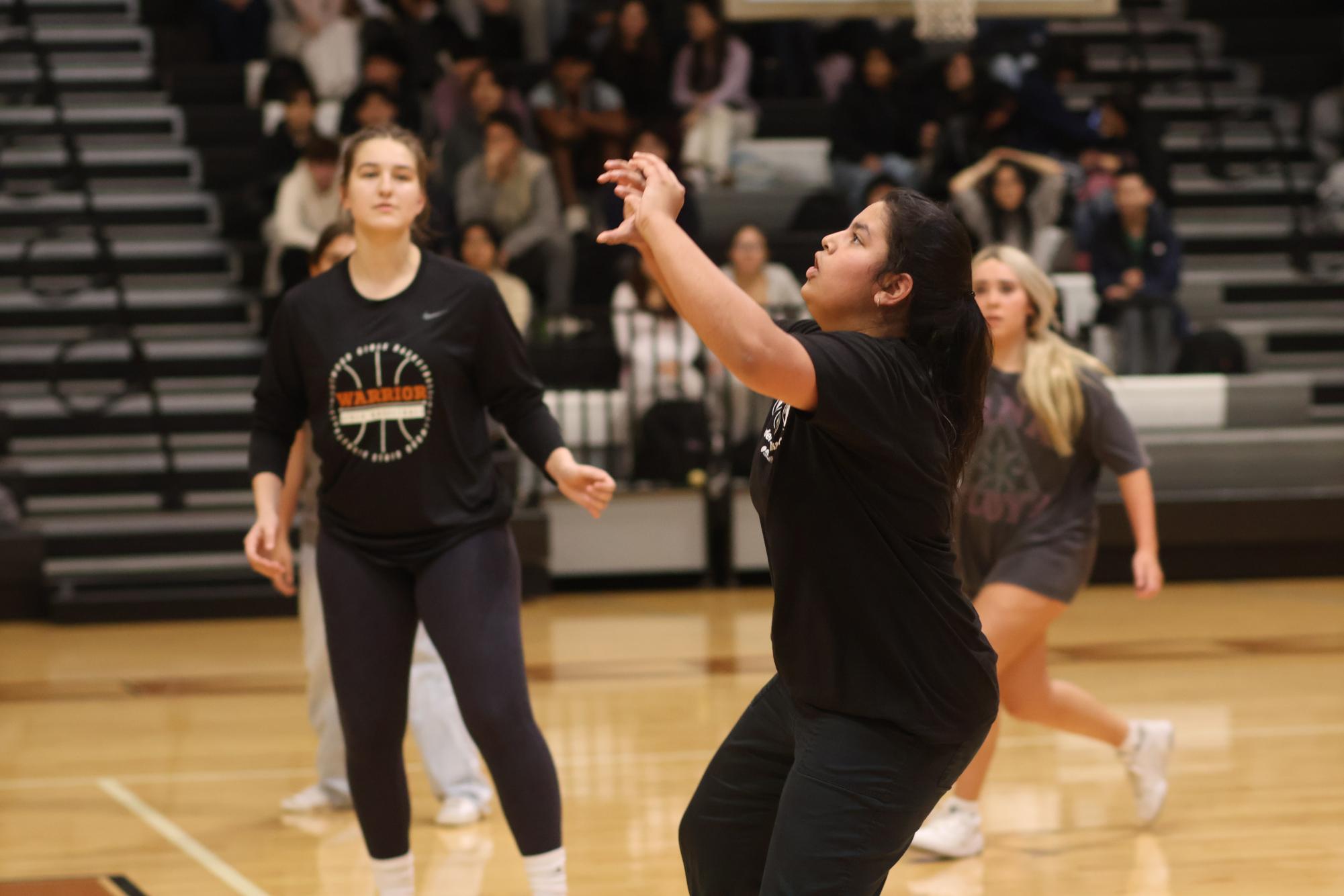National Honor Society Hosts Boys Versus Girls Volleyball Match