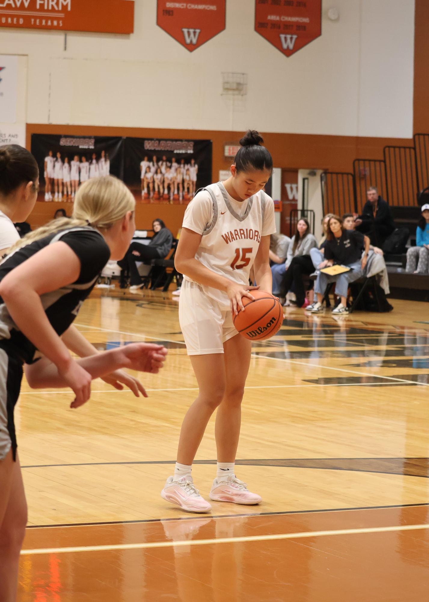Girls’ Basketball Falls Short 64-42 Against District Leaders Vandegrift Vipers