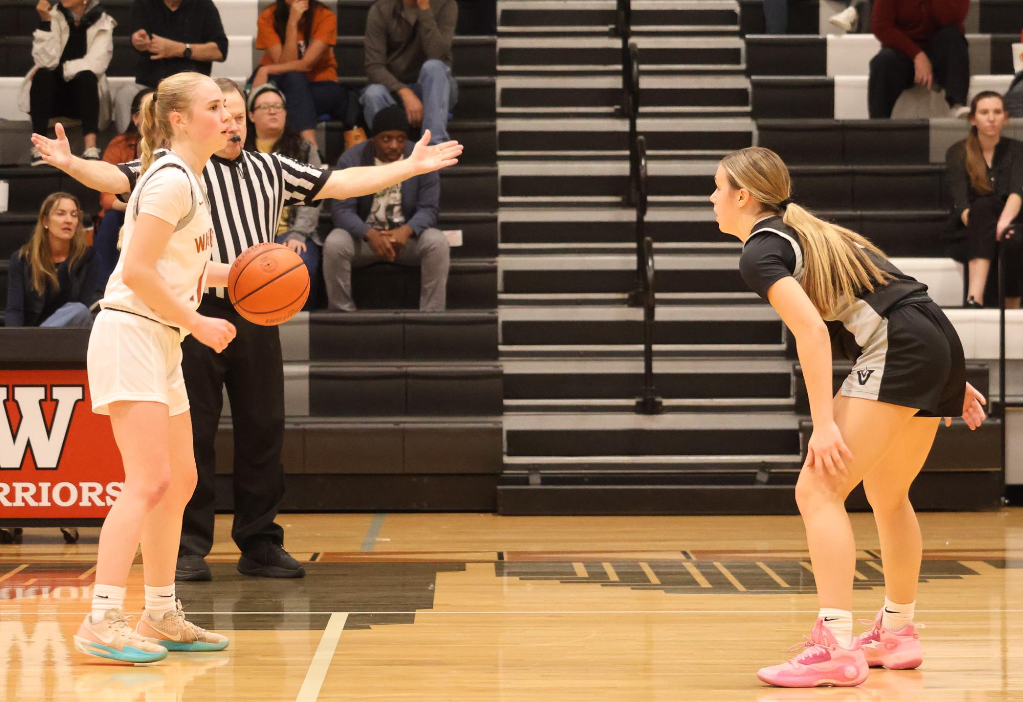 Girls’ Basketball Falls Short 64-42 Against District Leaders Vandegrift Vipers