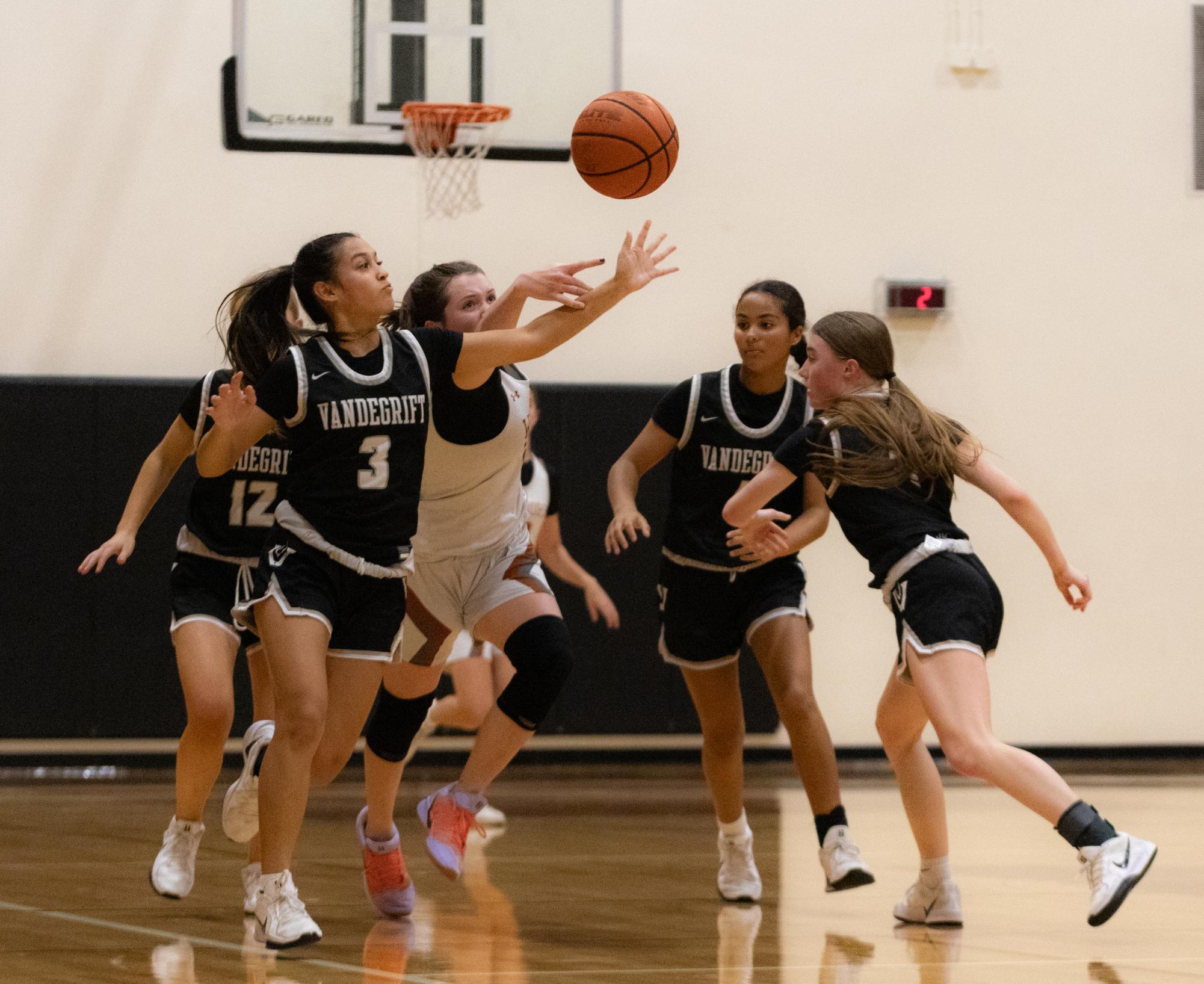 Freshman Girls’ Basketball Secures 22-20 Victory Over Vandegrift Vipers