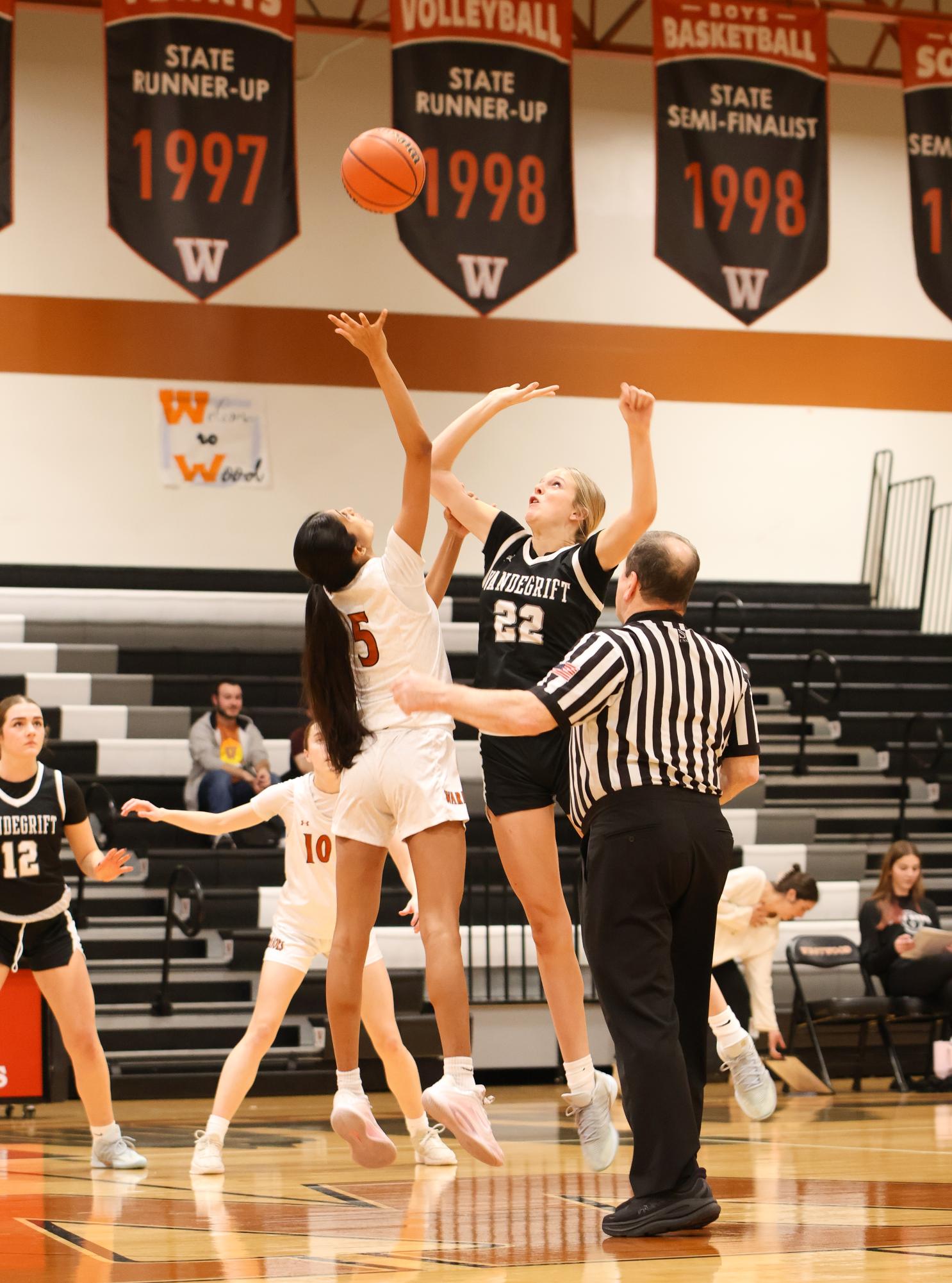 JV Women's Basketball Defang Vandegrift Vipers in 41-32 Victory