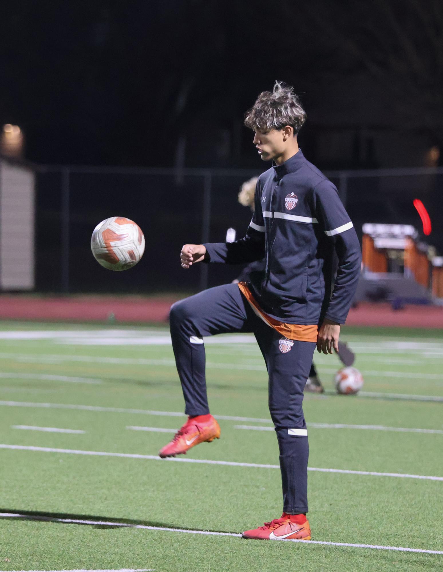 Boys’ Varsity Soccer Demolishes Manor 4-0
