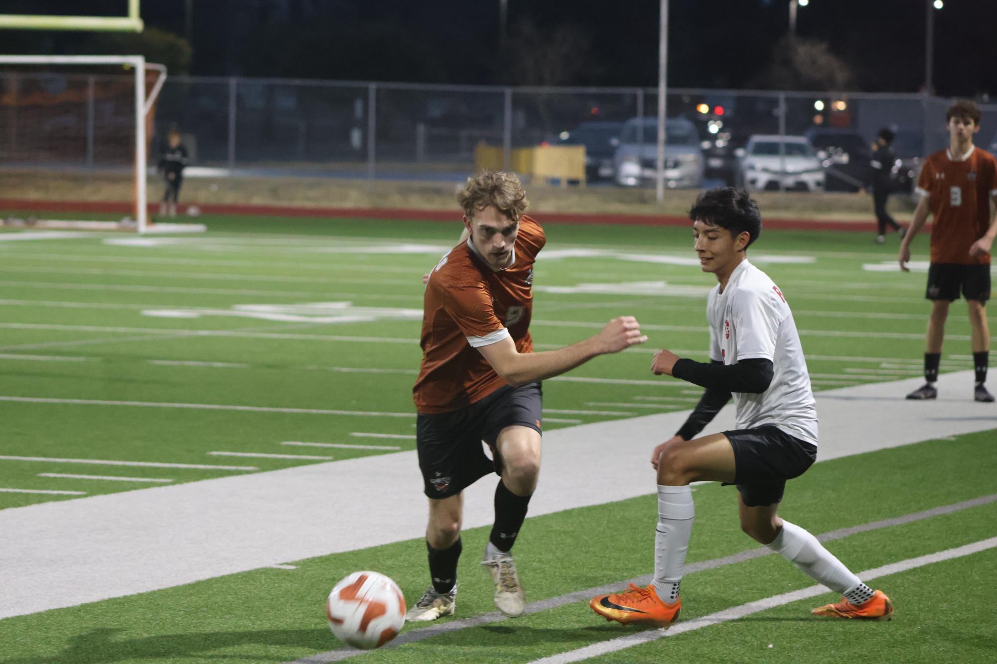 JV Orange Soccer Fights Back to Tie Vista Ridge 1-1
