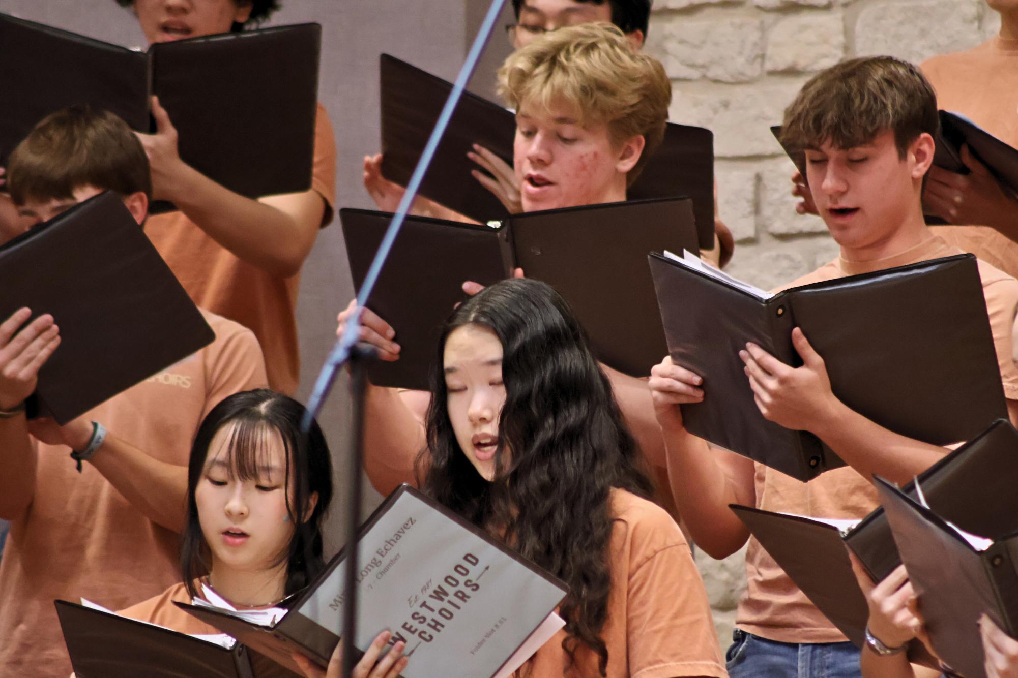 Prepping for Perfection, Innova and Chamber Choirs Host Interdistrict Contest Preparatory Concert