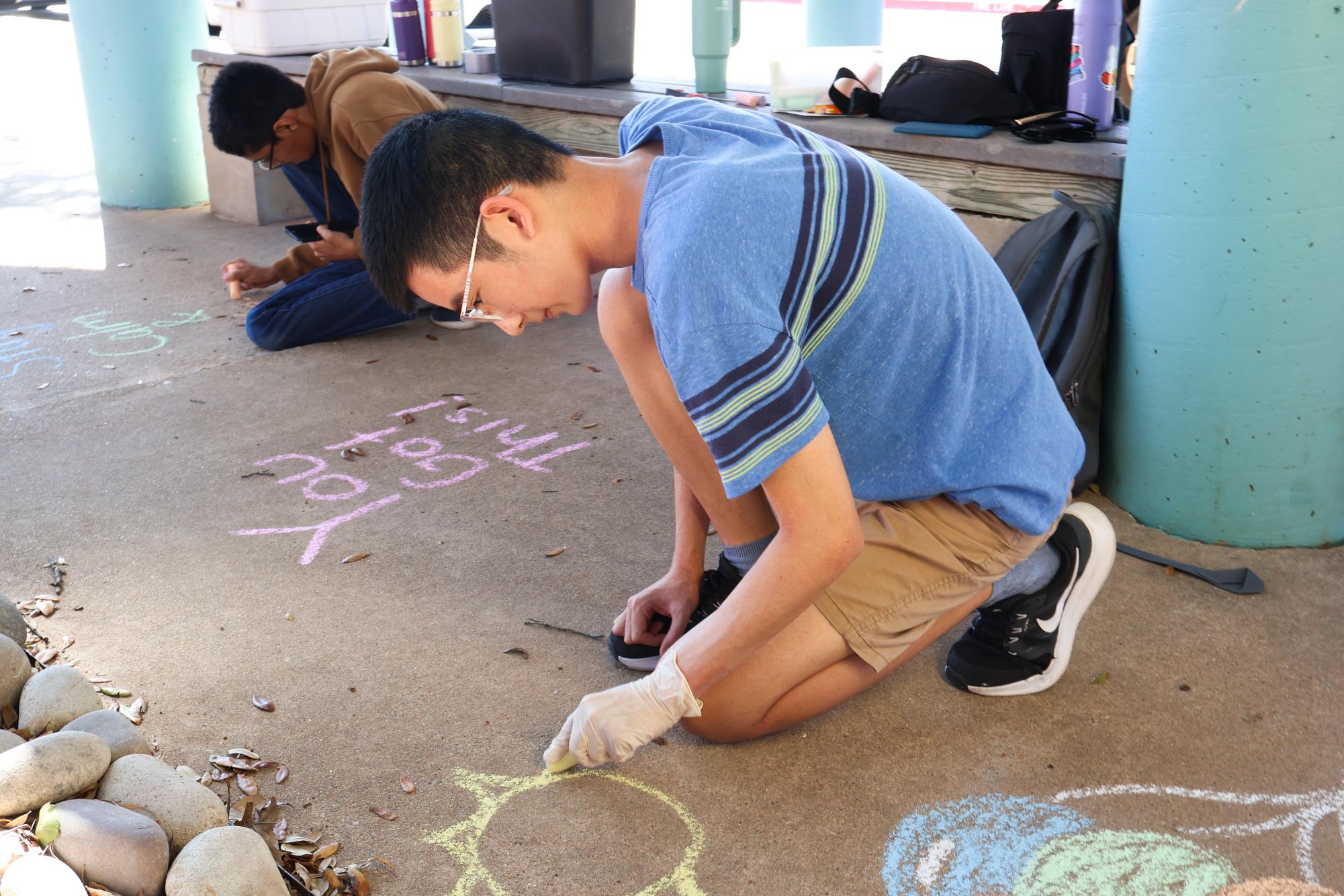 National Art Honor Society Encourages Summitt Elementary Students for Fun Run Marathon