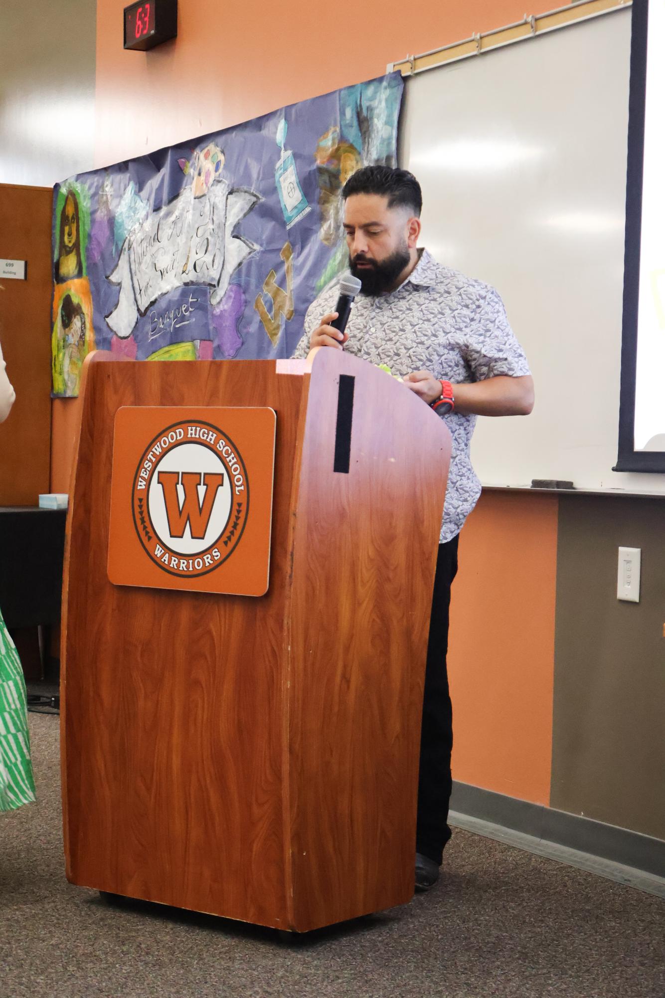 National Art Honor Society Celebrates Artistic Accomplishments at End-of-Year Banquet